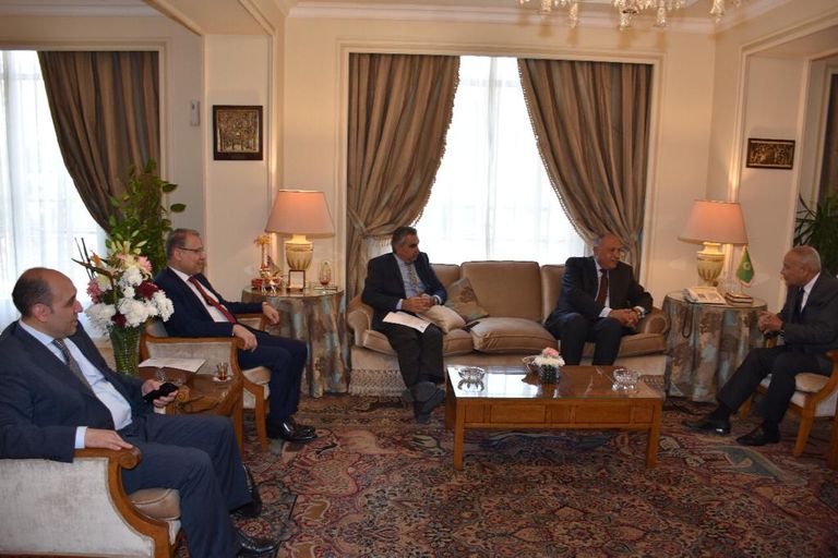 وزير الخارجية المصري سامح شكري ونظيره اليوناني