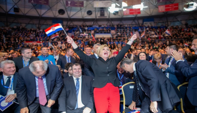  كوليندا جرابار كيتاروفيتش رئيسة كرواتيا خلال مؤتمر انتخابي - رويترز