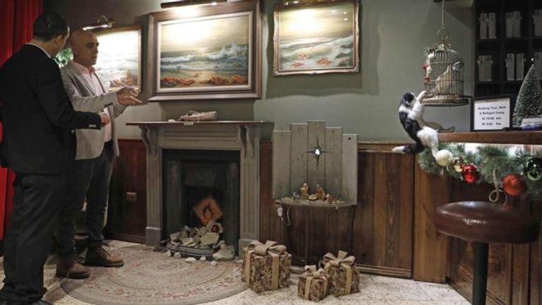 عمل بانكسي الجديد في بيت لحم