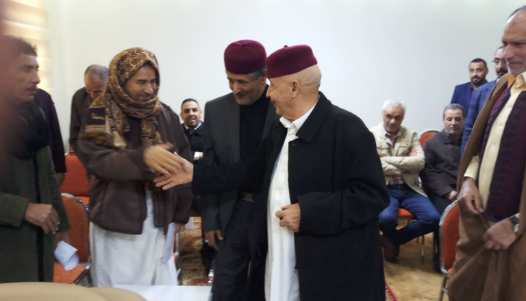 عقيلة صالح خلال لقاء مشايخ شرق ليبيا