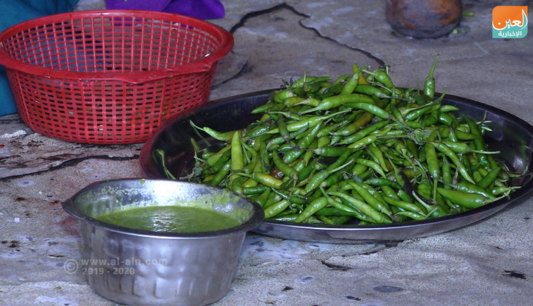 شطة "داطا" يتم إعدادها من الفلفل الحار بنوعيه الأخضر والأحمر