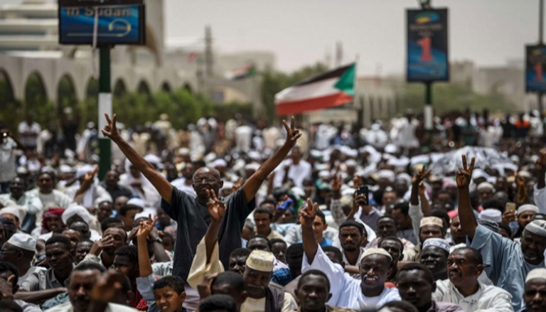 قوى الحرية والتغيير قادت السودانيين لتحقيق حلم عزل البشير - أرشيفية