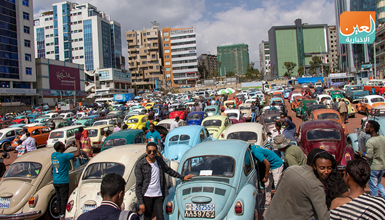 جانب من احتفالية سيارات