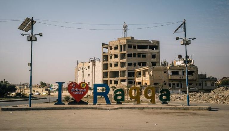 سكان الرقة يحاولون إعادة بنائها بعد الحرب