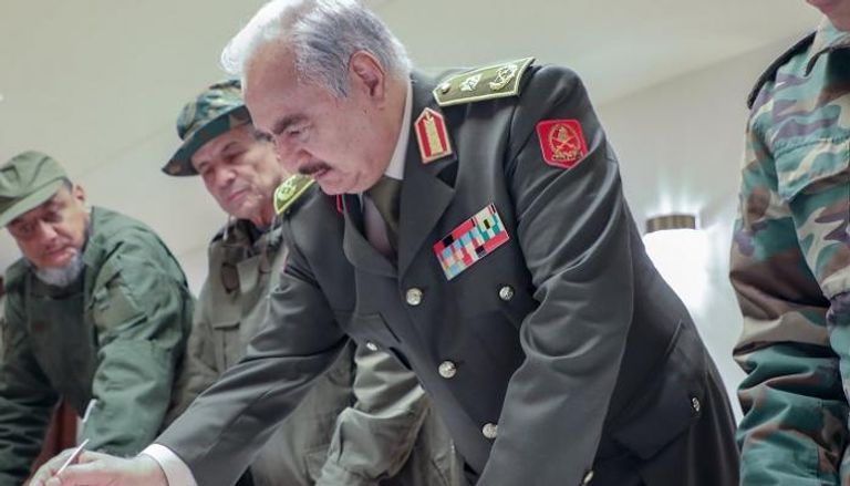 المشير خليفة حفتر القائد العام للجيش الوطني الليبي 