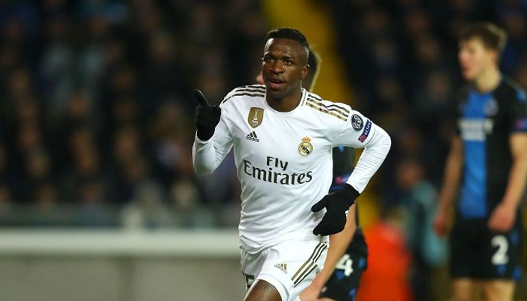 بول بوجبا لاعب مانشستر يونايتد