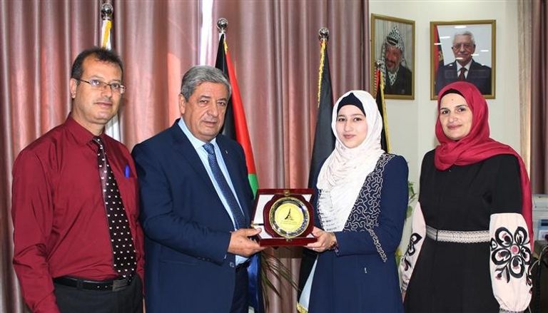 فلسطينيات حصدن جوائز رفيعة