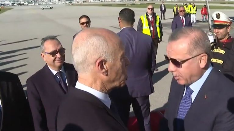 أردوغان وقيس سعيد خلال زيارة الرئيس التركي الأخيرة لتونس