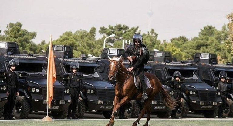 قوات من الوحدة الخاصة خلال تدريب في إيران - راديو فردا