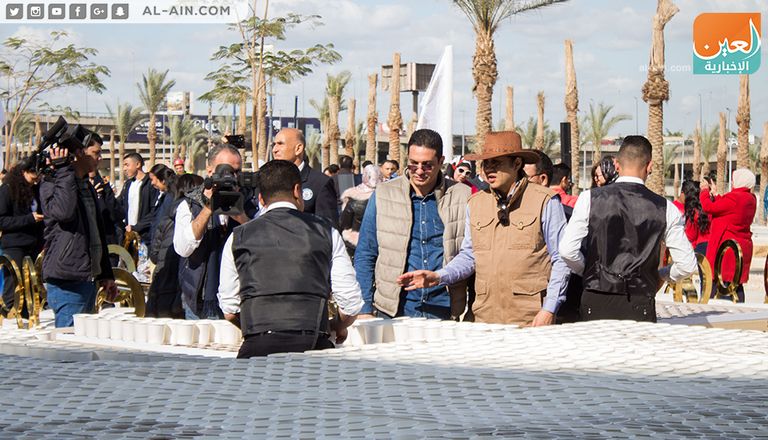 لوحة فنية لقناع توت عنخ آمون تسجل رقما قياسيا بجينيس