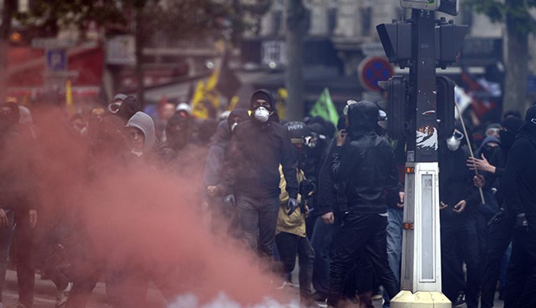 اشتباكات بين محتجين والشرطة الفرنسية - أرشيفية