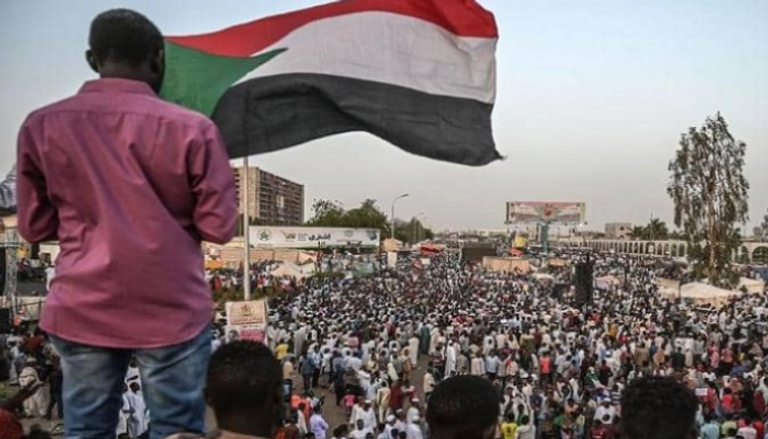 السودانيون مشبعون بالأمل نحو إنهاء كل الأزمات