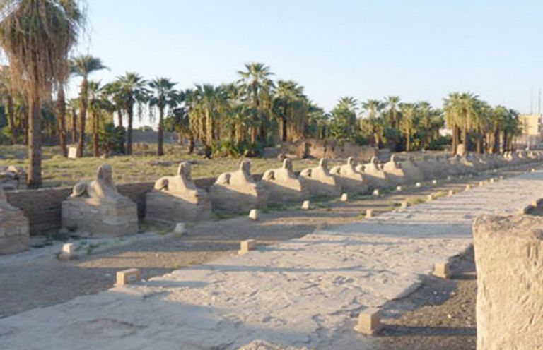 ميدان التحرير قبل وبعد التطوير المتوقع بعد الانتهاء من الأعمال الجارية