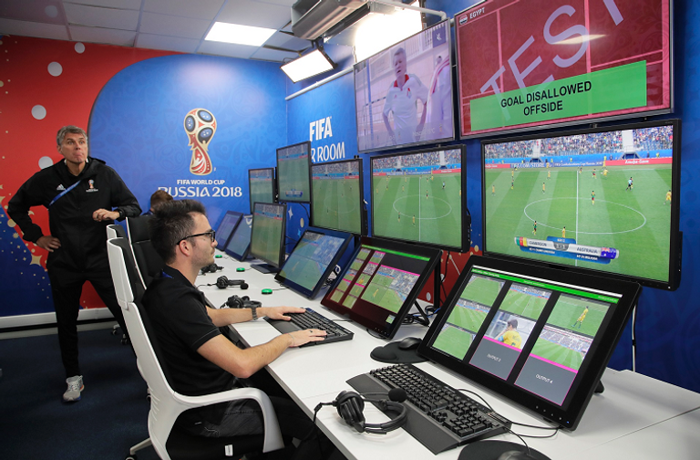 التقنية في كأس العالم هنري في مواجهة أيرلندا