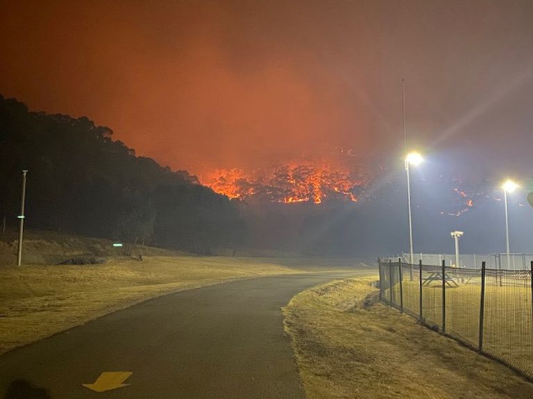 ارتفاع حصيلة ضحايا حرائق الغابات في أستراليا إلى 13 قتيلا