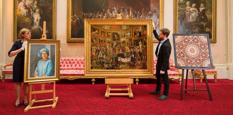 بعض القطع النادرة التي سيجري نقلها