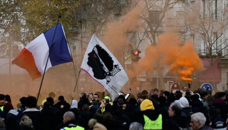 الإضرابات في فرنسا تحدٍ لمنتصف ولاية ماكرون
