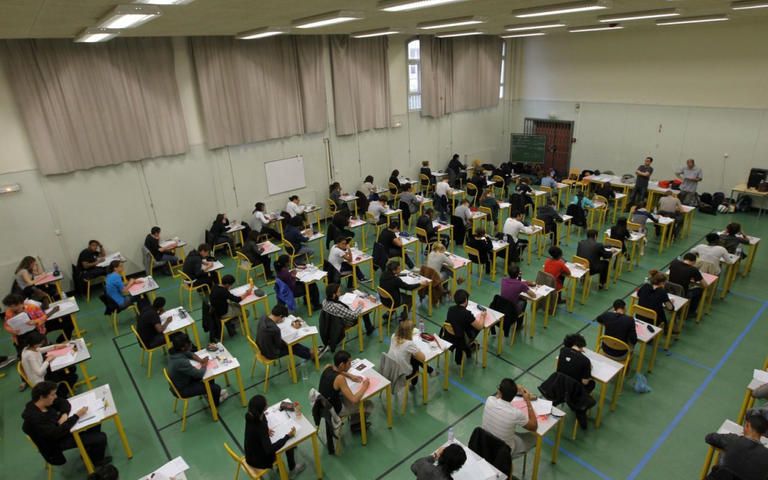 الإضرابات في فرنسا تحدٍ لمنتصف ولاية ماكرون