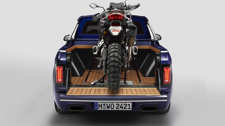 شاحنة بي إم دبليو X7