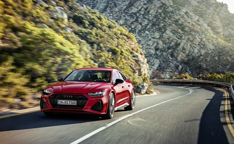 توجه عالمي نحو السيارات الكهربائية