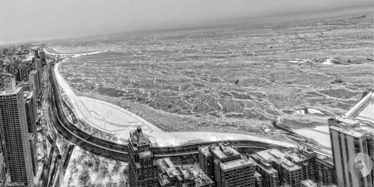 الصقيع يضرب شيكاغو الأمريكية - 