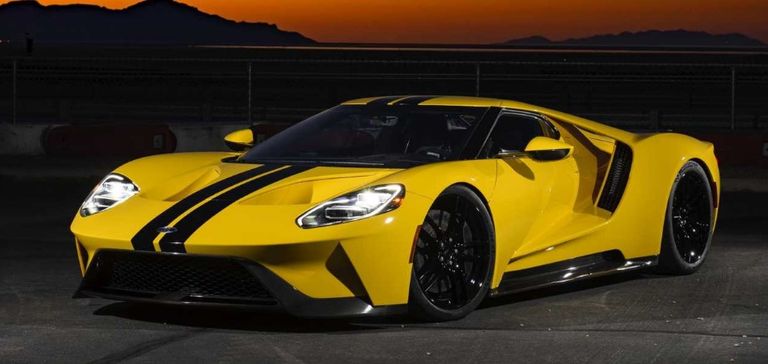 السيارة مكلارين سينا