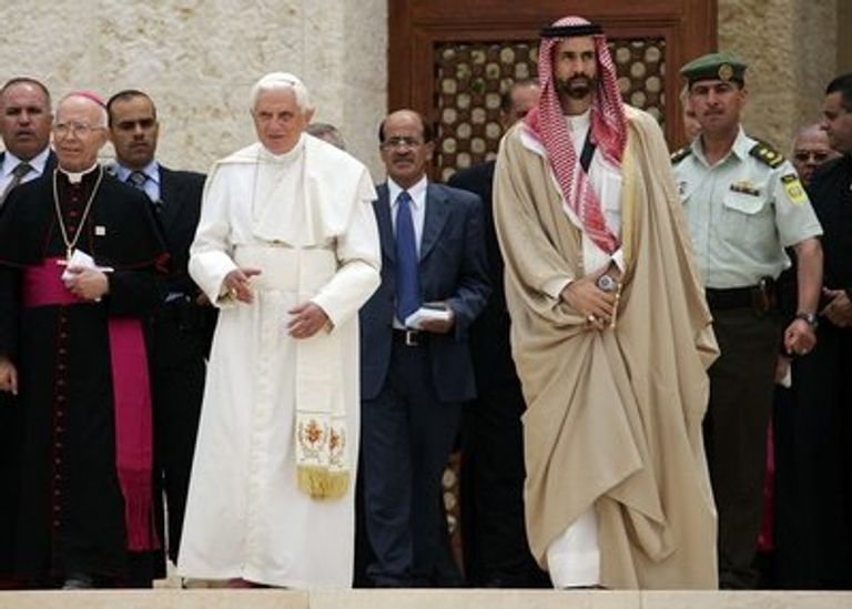 قداسة البابا فرنسيس والدكتور أحمد الطيب - أرشيفية