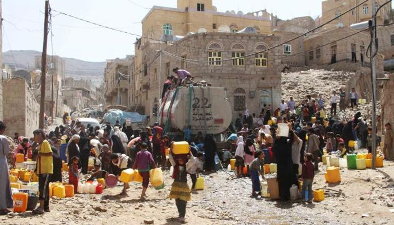 مليشيا الحوثي تفاقم الأزمة الإنسانية باليمن 