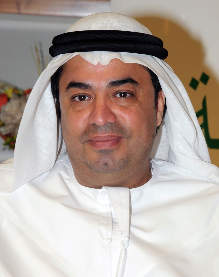 علي العاصي رئيس لجنة الأسر المتعففة 