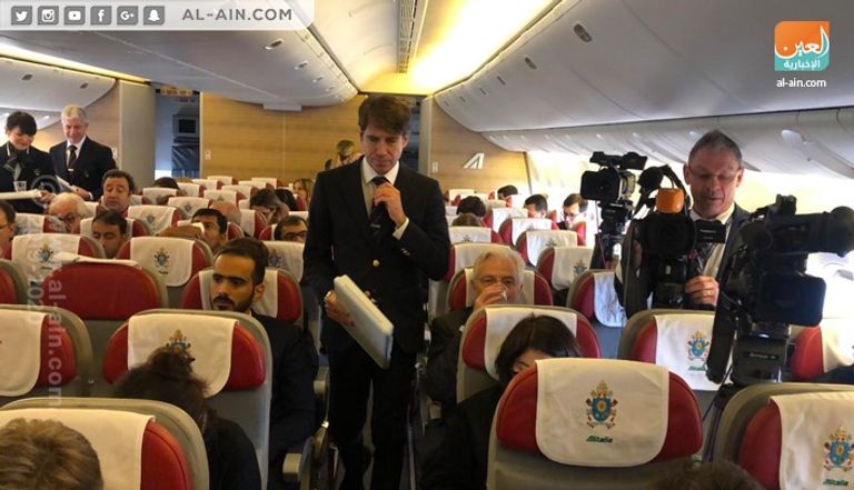 من استعدادات مطار روما لرحلة البابا إلى الإمارات