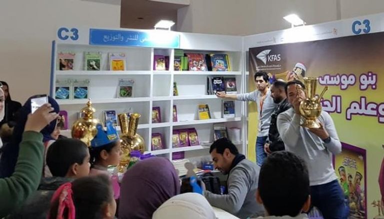 دليل الأمهات لألعاب تنمية المهارات في معرض القاهرة للكتاب