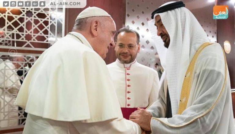 الشيخ محمد بن زايد آل نهيان يستقبل البابا فرنسيس بابا الكنيسة الكاثوليكية