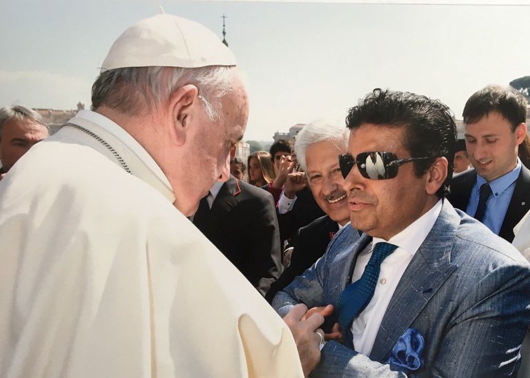 الشيخ محمد بن زايد يستقبل قداسة البابا فرنسيس