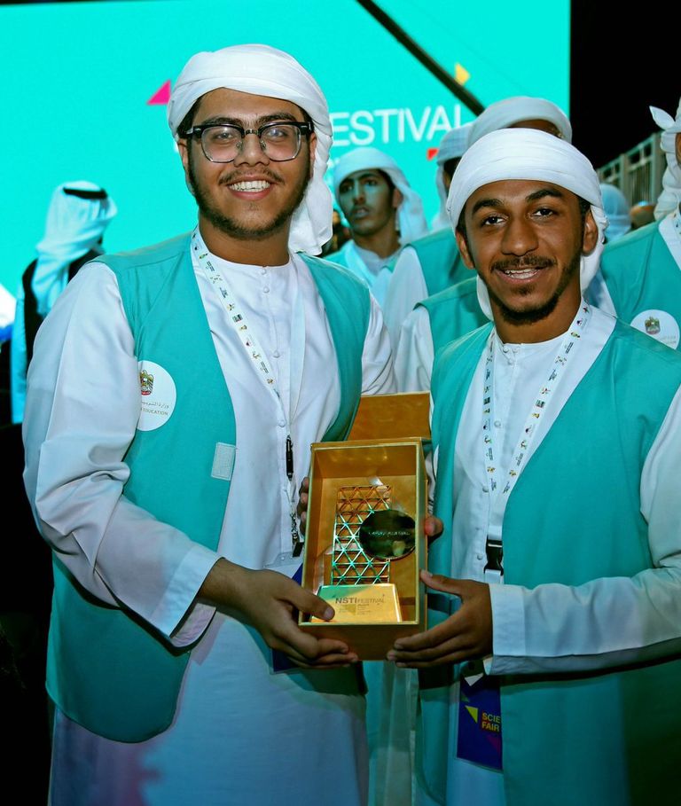 تكريم خالد الشالوبي وعبدالله الخوري الفائزين بالجائزة