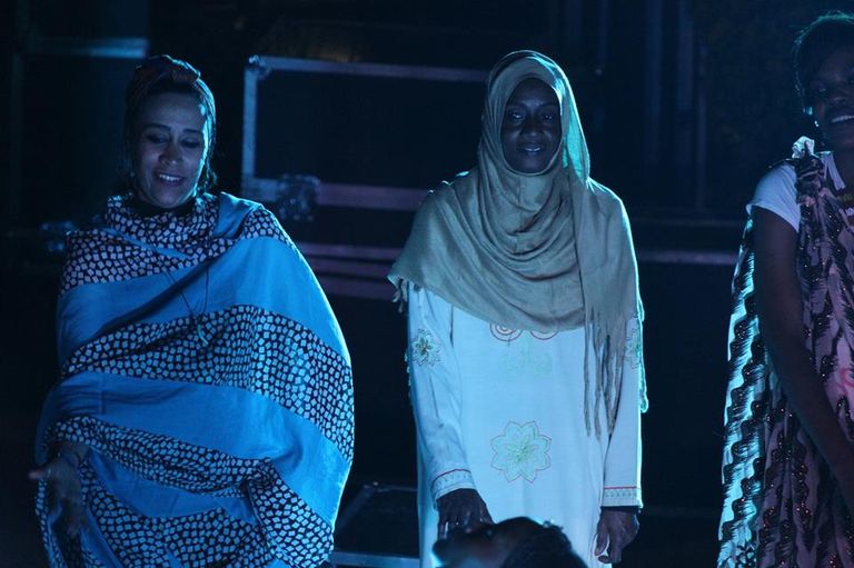 "ملاذي حيث أرقص".. معرض صور يدعم اللاجئات في مصر