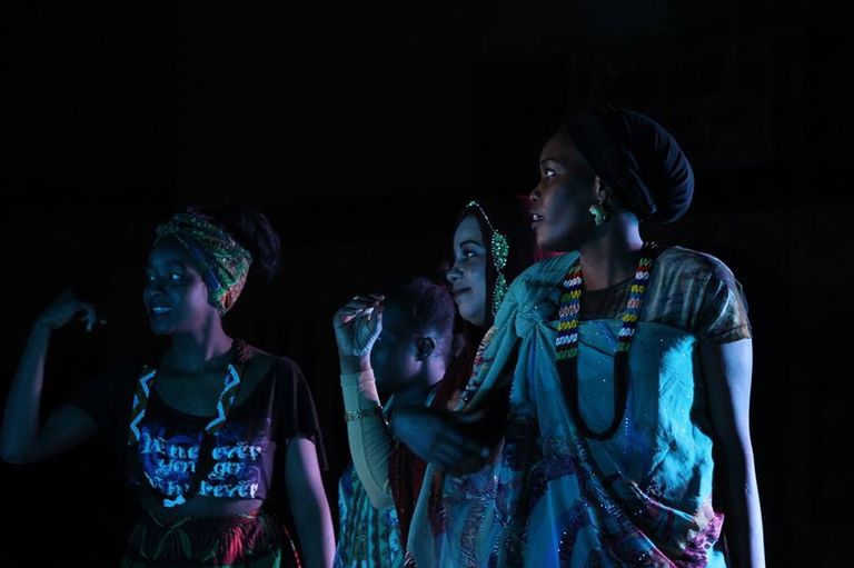 "ملاذي حيث أرقص".. معرض صور يدعم اللاجئات في مصر