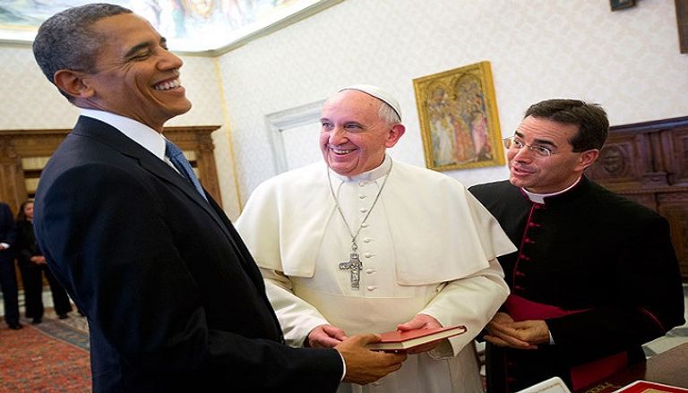 قداسة البابا فرنسيس يحيي رعايا الكنيسة الكاثوليكية - أرشيفية