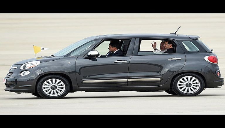 قداسة البابا فرنسيس يحيي رعايا الكنيسة الكاثوليكية - أرشيفية