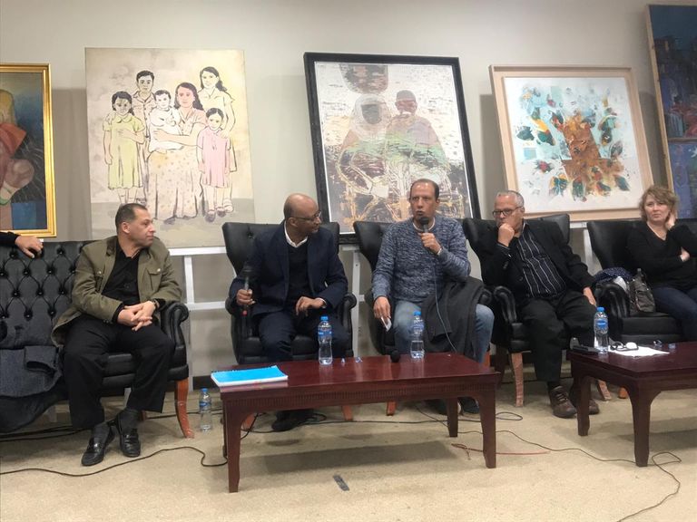 جانب من ندوة "الأدب والترجمة" بمعرض القاهرة الدولي للكتاب 