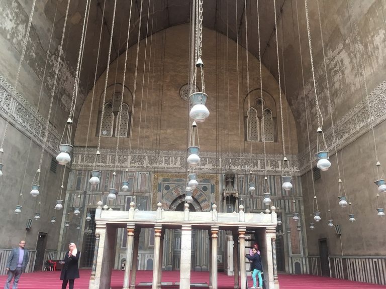 مسجد السلطان حسن فخر العمارة الإسلامية في القاهرة