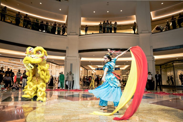 تفاعل جماهيري مميز مع احتفالات رأس السنة الصينية