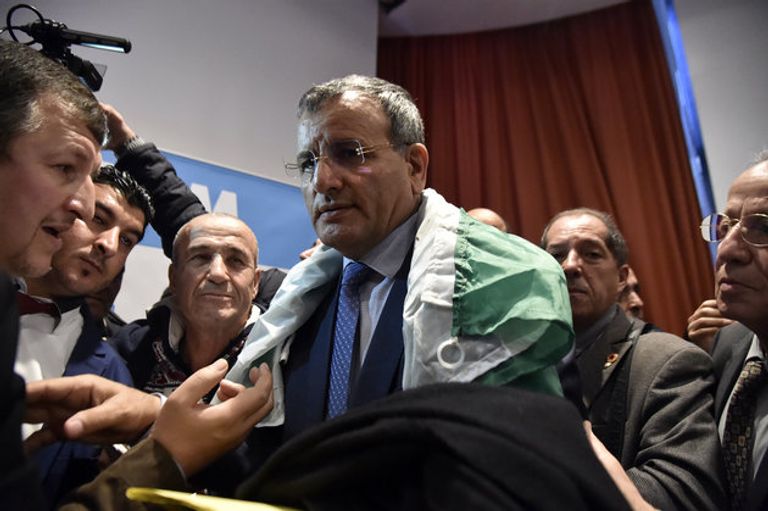 الجنرال المتقاعد والمرشح لرئاسيات الجزائر علي غديري أحزاب وشخصيات معارضة في الجزائر - أرشيفية