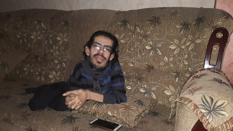 الشاب الفلسطيني محمد يونس الدلو