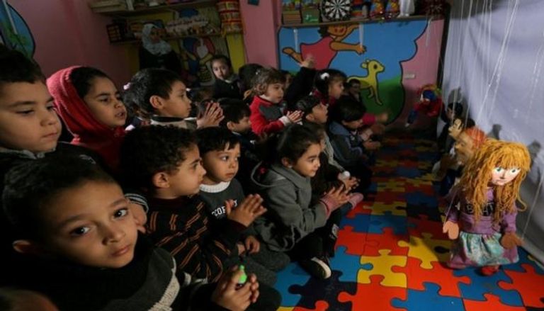  دمى "الماريونيت" تحرك قلوب الأطفال في غزة
