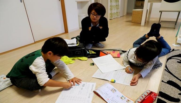 الأمم المتحدة تدعو اليابان لإبعاد الأطفال عن الضغوط المفرطة