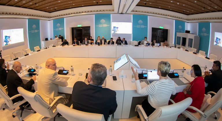 حكومات المستقبل وتحدي بناء قاعدة بيانات عالمية تخدم الإنسان