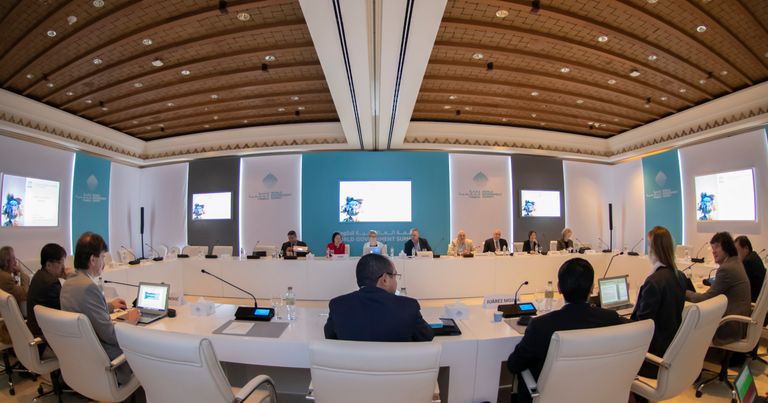 حكومات المستقبل وتحدي بناء قاعدة بيانات عالمية تخدم الإنسان