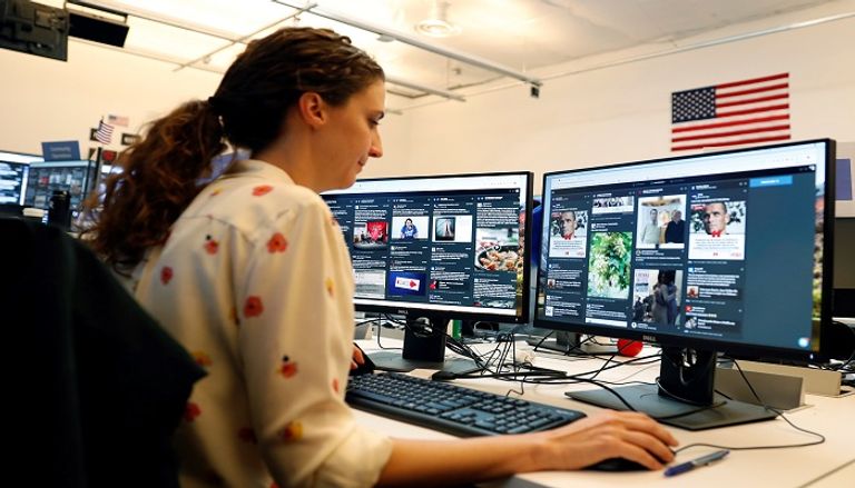 فيسبوك.. 15 عاما من تقارب الأصدقاء وبيع المعلومات