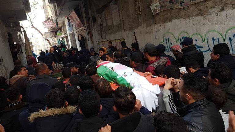 زملاء الطفل الشهيد داخل الفصل المدرسي