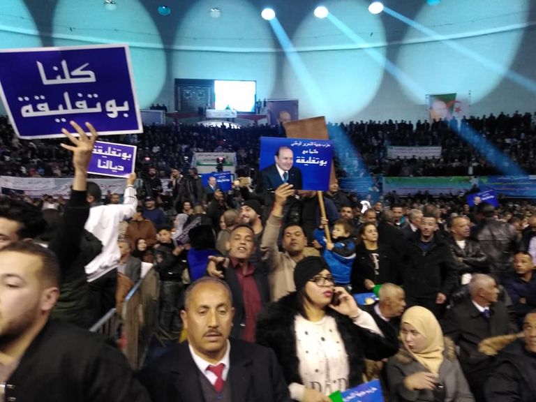 تجمع حاشد للحزب الحاكم في الجزائر دعماً لترشح بوتفليقة تجمع حاشد للحزب الحاكم في الجزائر دعماً لترشح بوتفليقة
